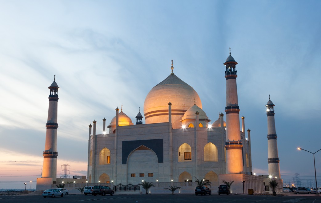 Houston, Texas to Kuwait City, Kuwait for only $595 roundtrip (Oct-Dec dates)