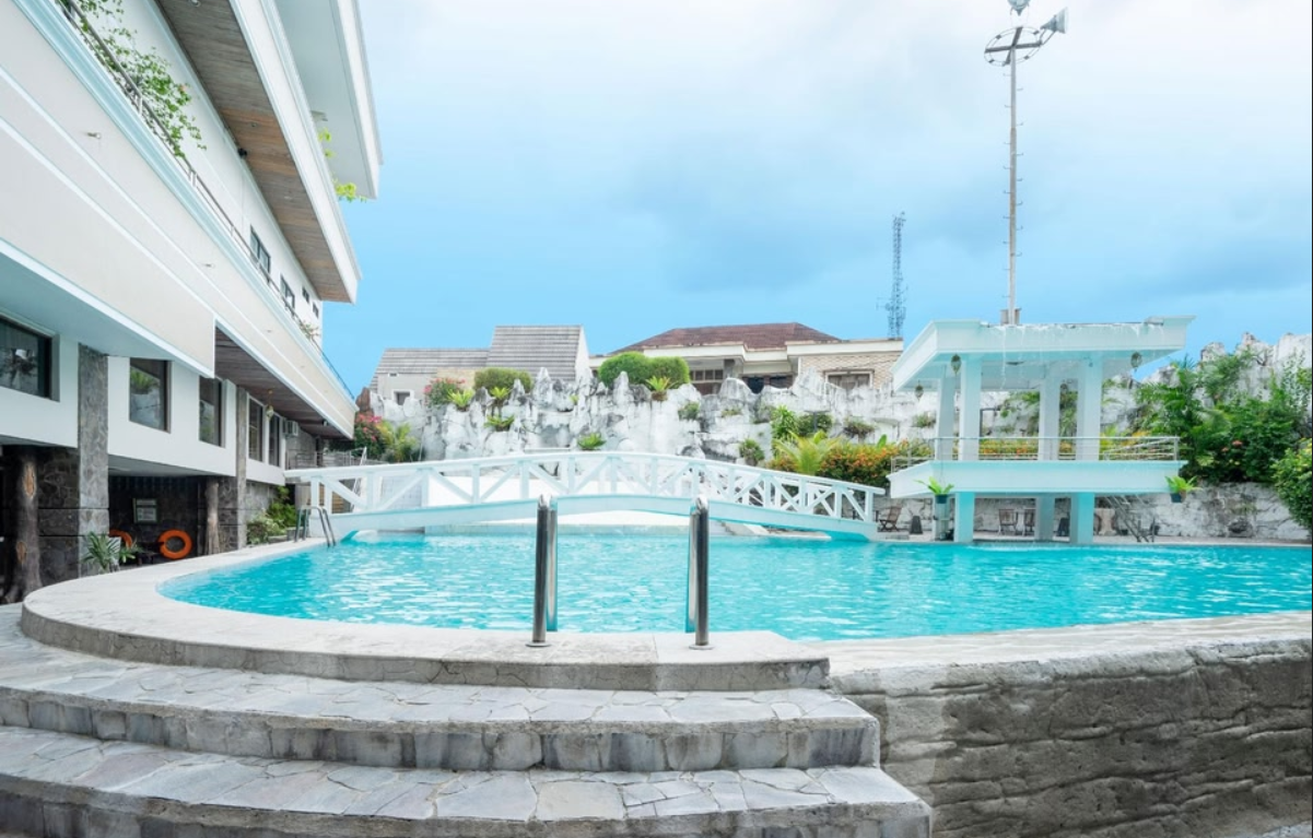 5* Gran Senyiur Hotel in Balikpapan, Indonesia for only $31 USD per night