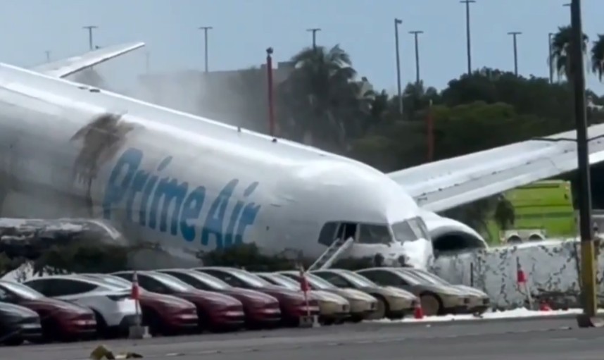 Five dead as Amazon Prime plane overshoots runway in Miami