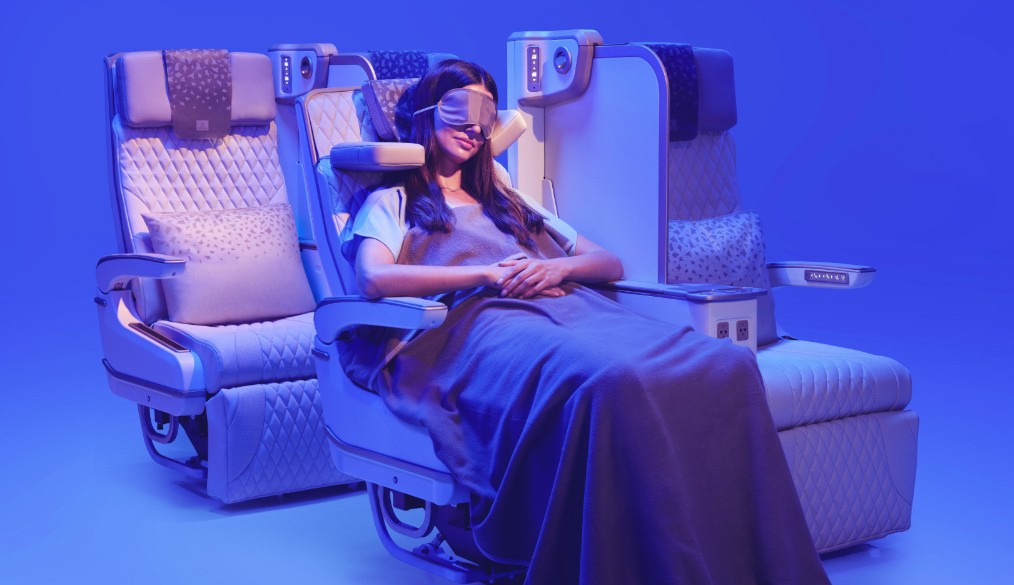 Emirates unveils world’s 1st electrically-powered Premium Economy seat